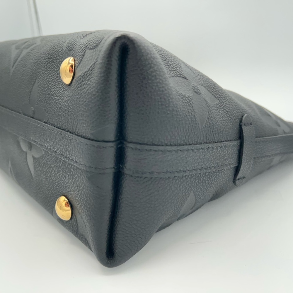 Louis Vuitton CarryAll PM in Black Monogram Empriente! Pristine condition! 🖤😍 - Picture 5 of 16
